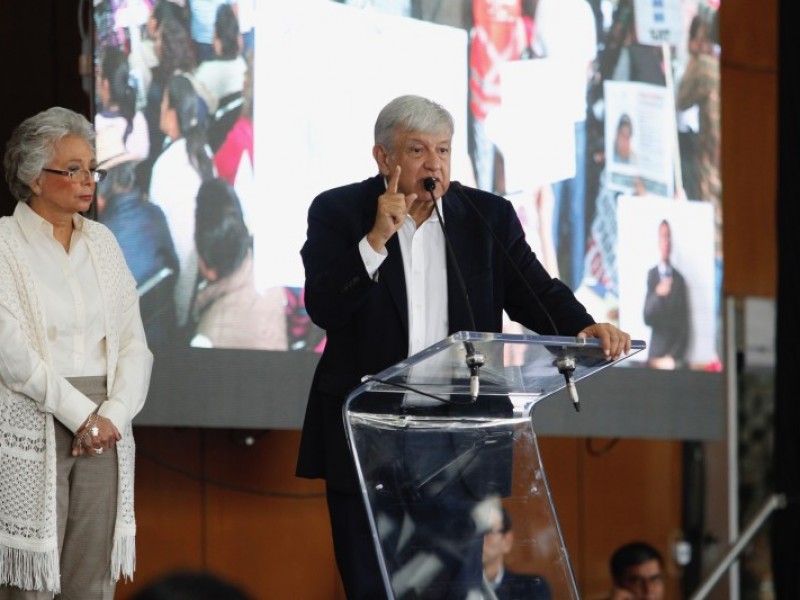 AMLO pedirá perdón a víctimas; promete justicia