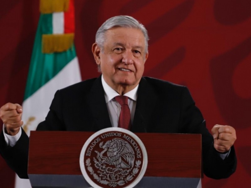 Es mentira que vaya a aumentar la gasolina:AMLO