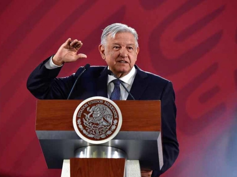 AMLO presenta iniciativa contra violencia y feminicidios