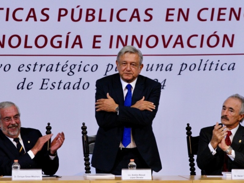 AMLO promete más presupuesto para ciencia y tecnología