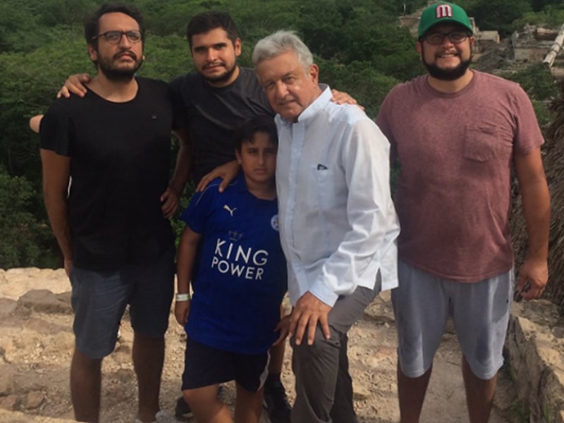 AMLO se va de vacaciones a “La Chingada”