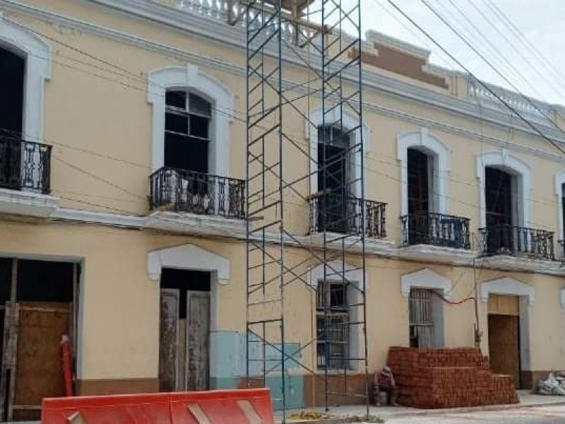 AMLO supervisa avance de museo Benito Juárez