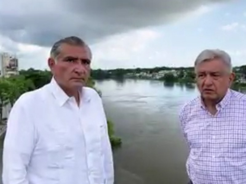 AMLO supervisa presa Peñitas que está al máximo de capacidad