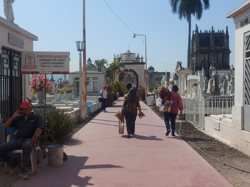 Ampliarán tres horas visita a panteones este 10 de mayo