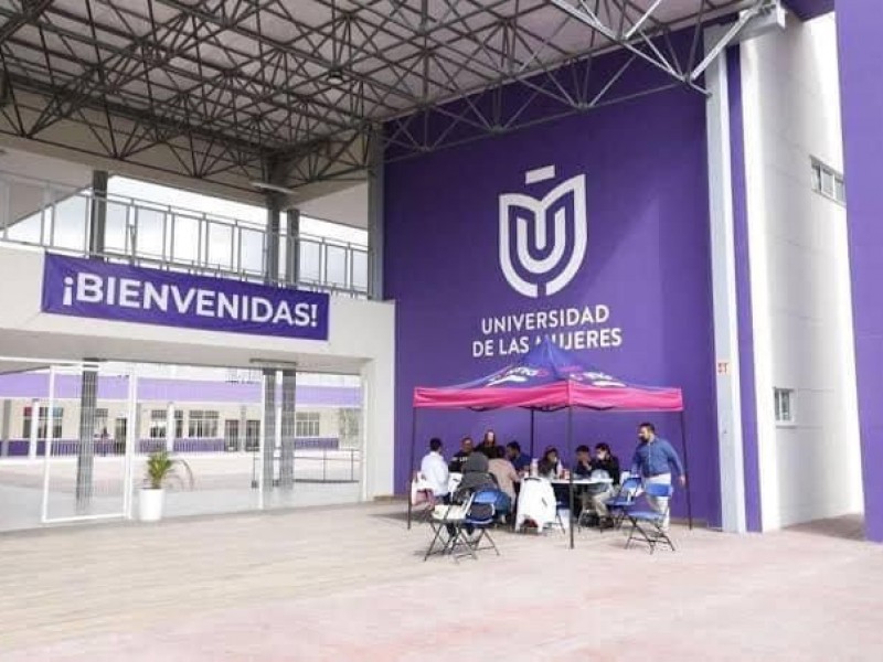 Amplían inscripciones en la Universidad de las Mujeres