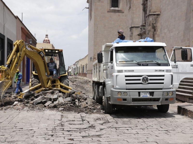 Amplían zona de trabajo y horarios de obras Pino Suárez