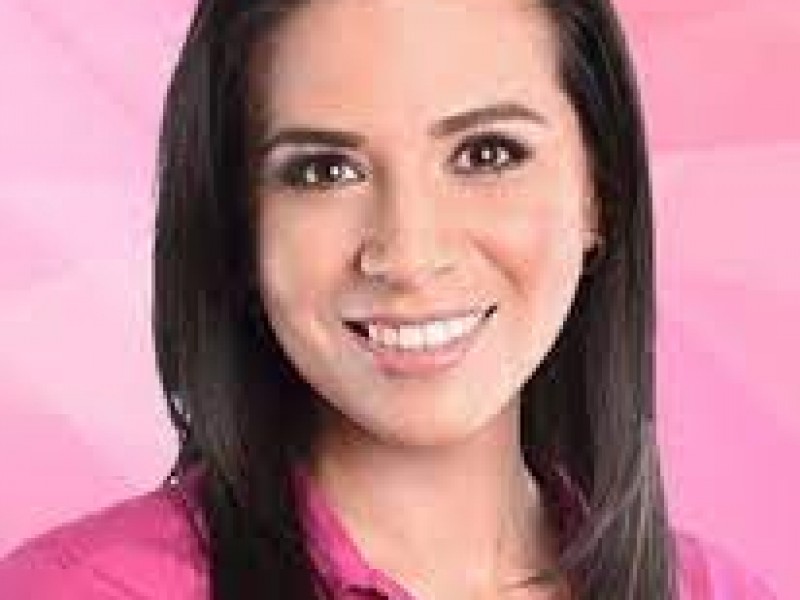 Anabel Acosta se separa del PRI.