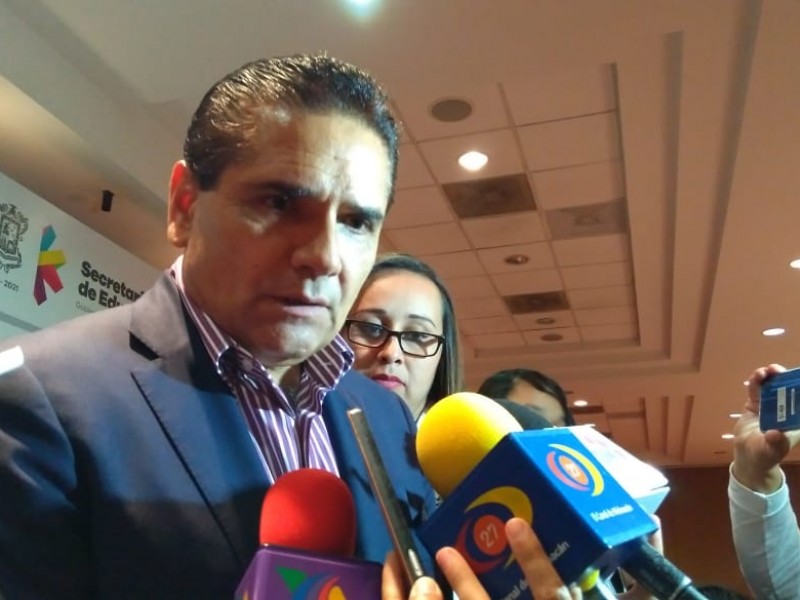 Analiza gobierno reducir más de 800 programas sociales