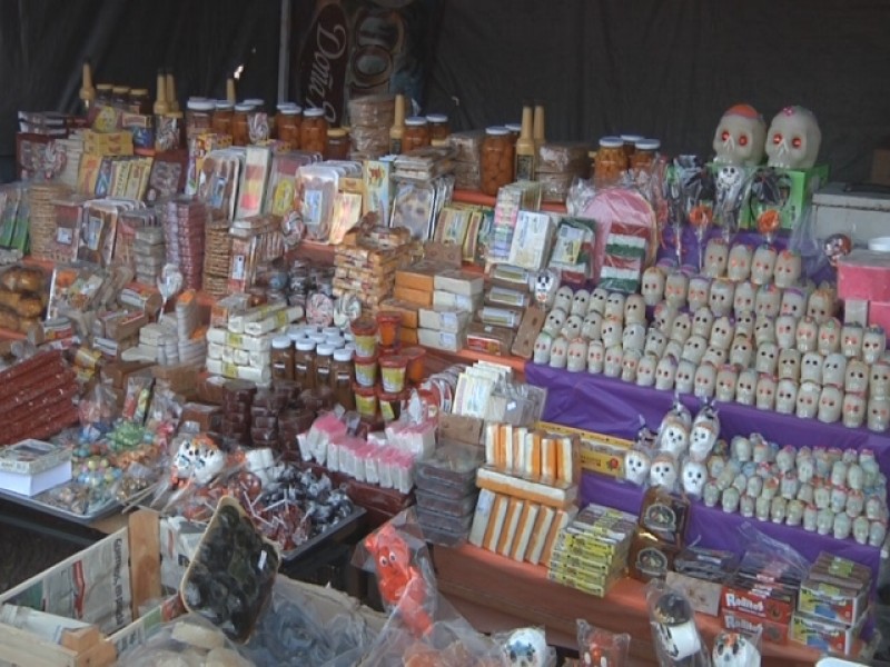 Analizan posibilidad de suspender feria de día de muertos