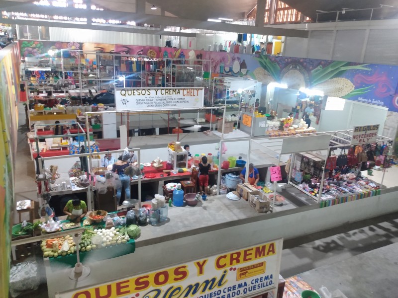 Analizan posibles sanciones contra comerciantes en Juchitán