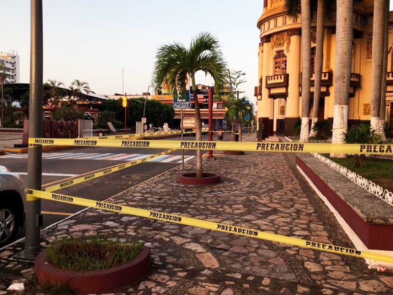 Ante aglomeraciones cierran parques de Tapachula