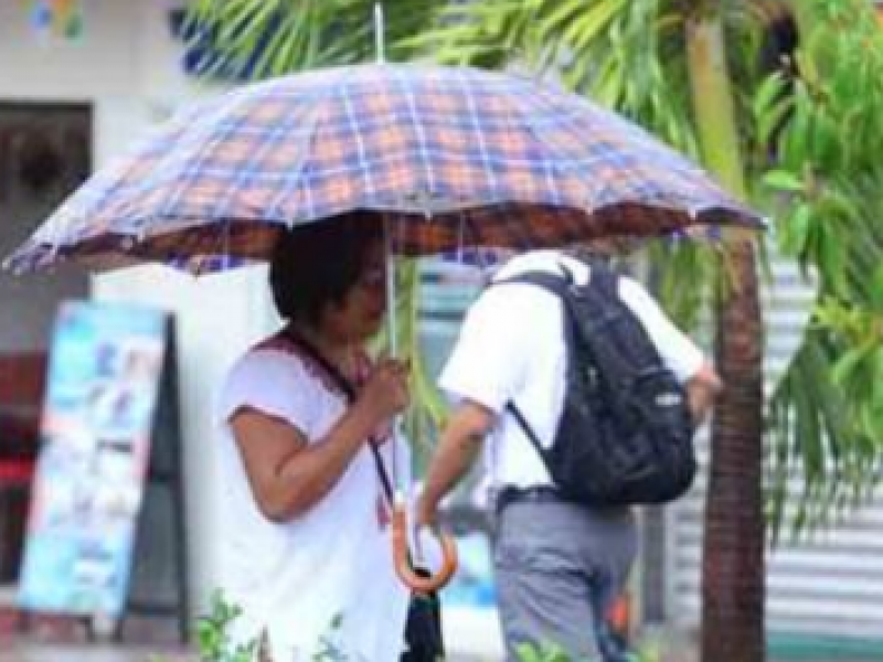 Ante altas temperaturas autoridades de salud recomiendan hidratación constante