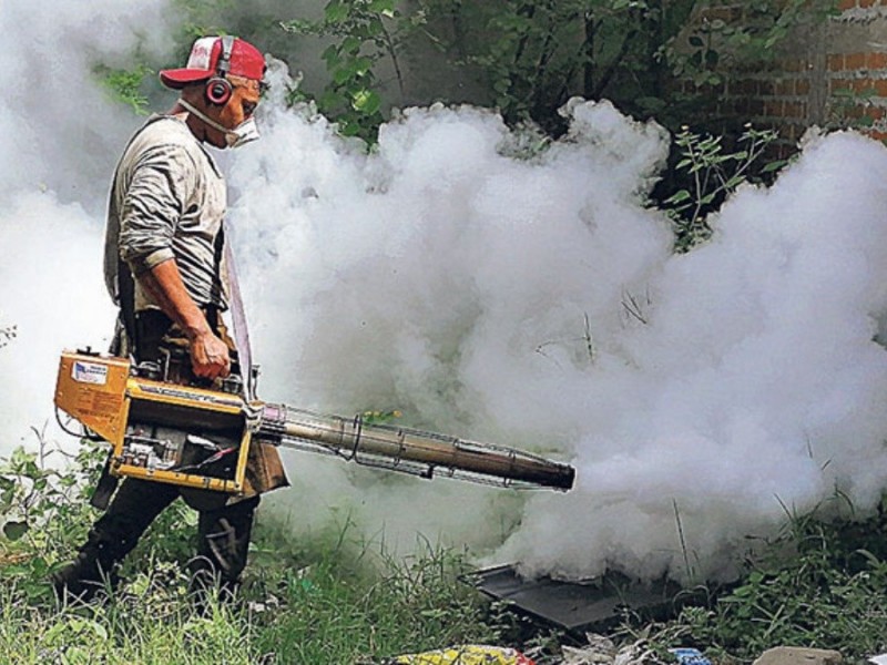 Ante casos de Dengue piden a población aplicar medidas preventivas