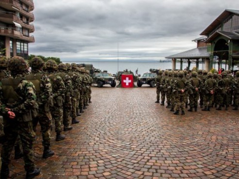 Ante incremento Covid-19, ejército suizo realizará tareas de salud