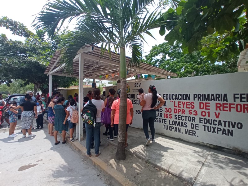 Ante regreso a clases, persiste incertidumbre por cambios educativos