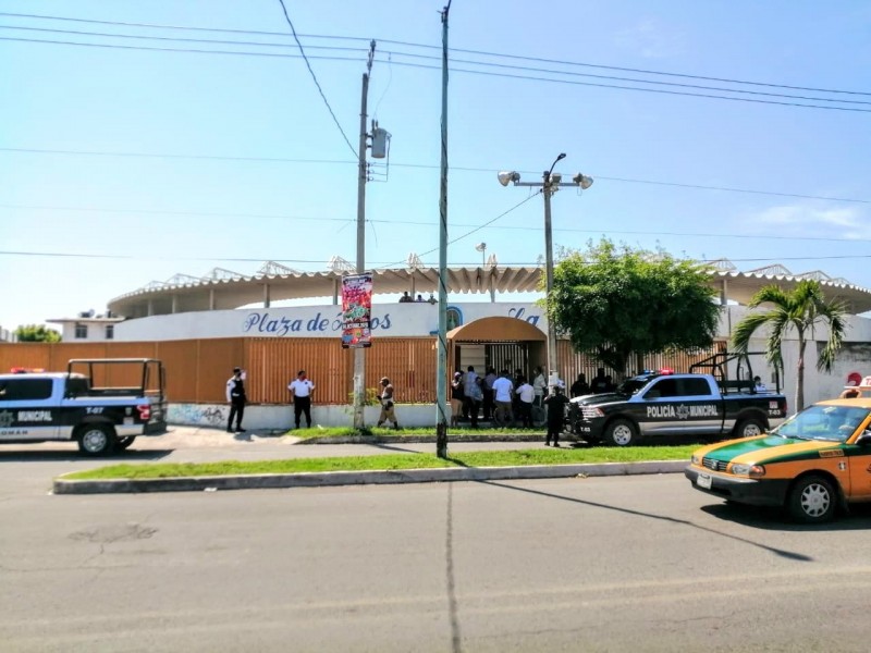 Ante riesgo de contagios, clausuran jaripeo en La Candelaria