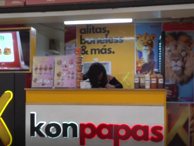 ¿Antojo de comida rápida?  KonPapas es el lugar ideal para ti.
