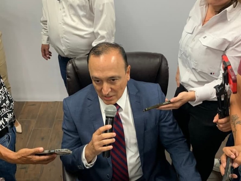 Antonio Menéndez evalúa perfiles para conformación de gabinete