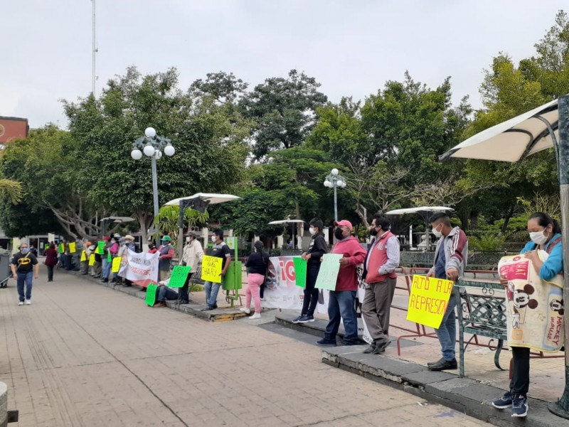 Antorchistas se manifiestan en contra del gobierno de 