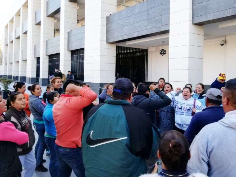Antorchistas vuelven a manifestarse en Torreón