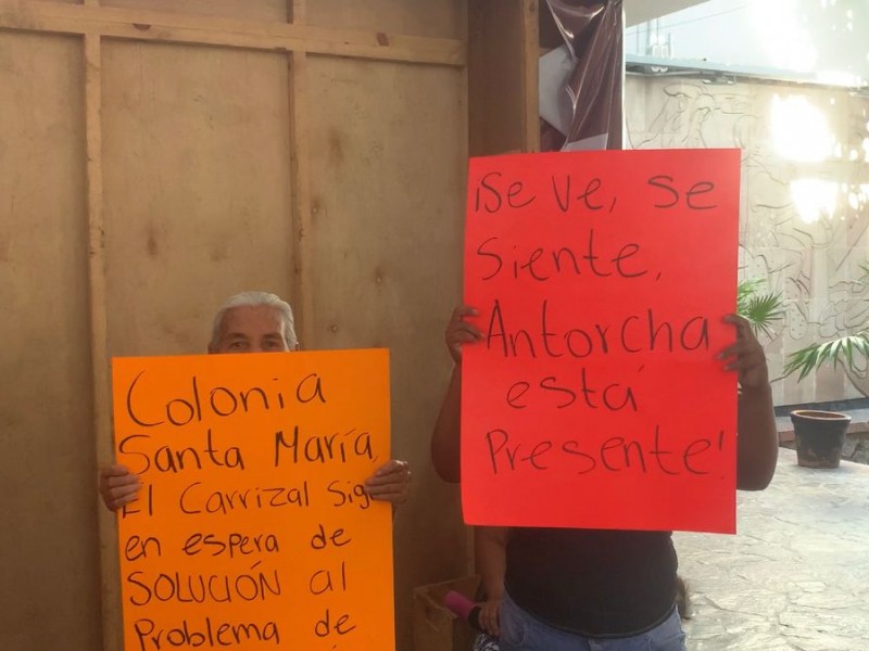 Antorchistas:exigen servicios básico en colonia santa maría,el carrizal
