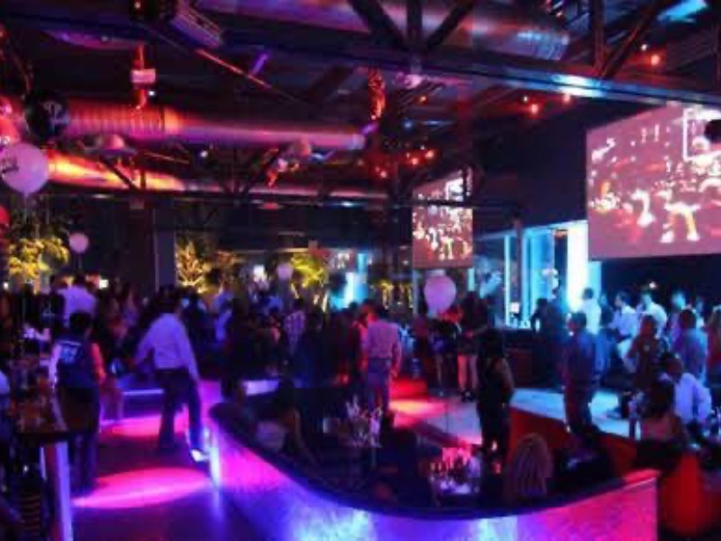 Antros y bares regresan a horario habitual de cierre a las 3am