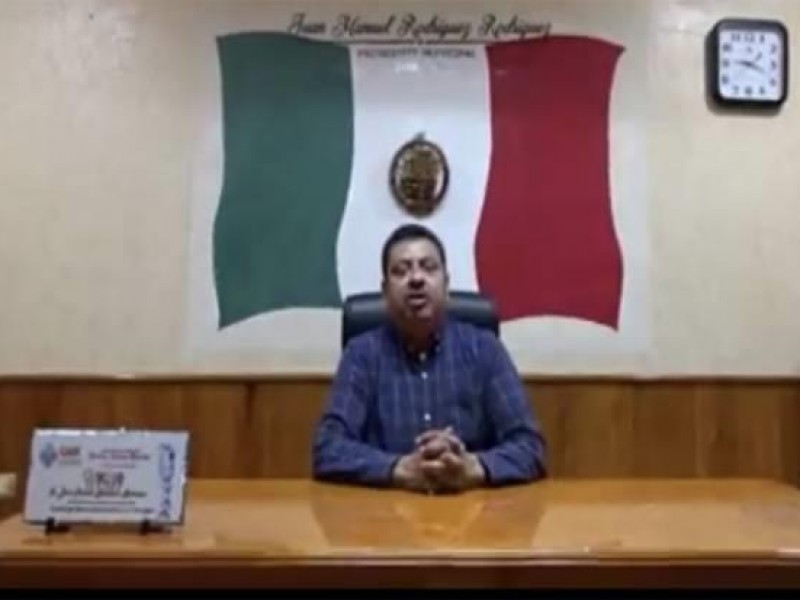 Anuncia presidente municipal toque de queda en Tulcingo del Valle