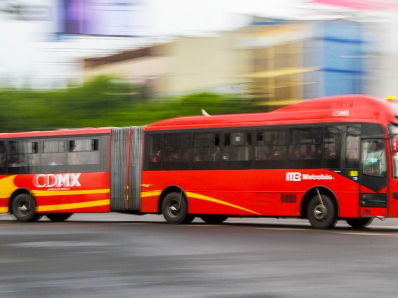 Anuncia Sheinbaum nueva línea de Metrobús, correrá en Circuito Interior