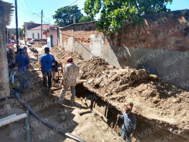 Anuncian fecha para entrega de drenaje en Tehuantepec