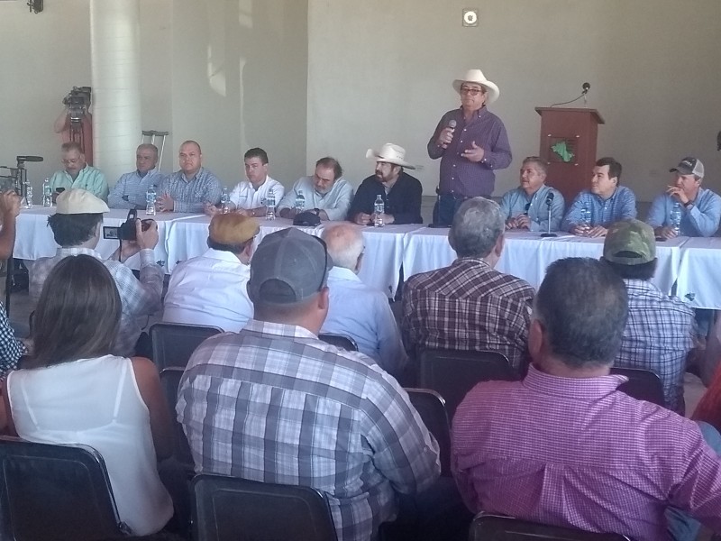 Anuncian productores manifestación pública