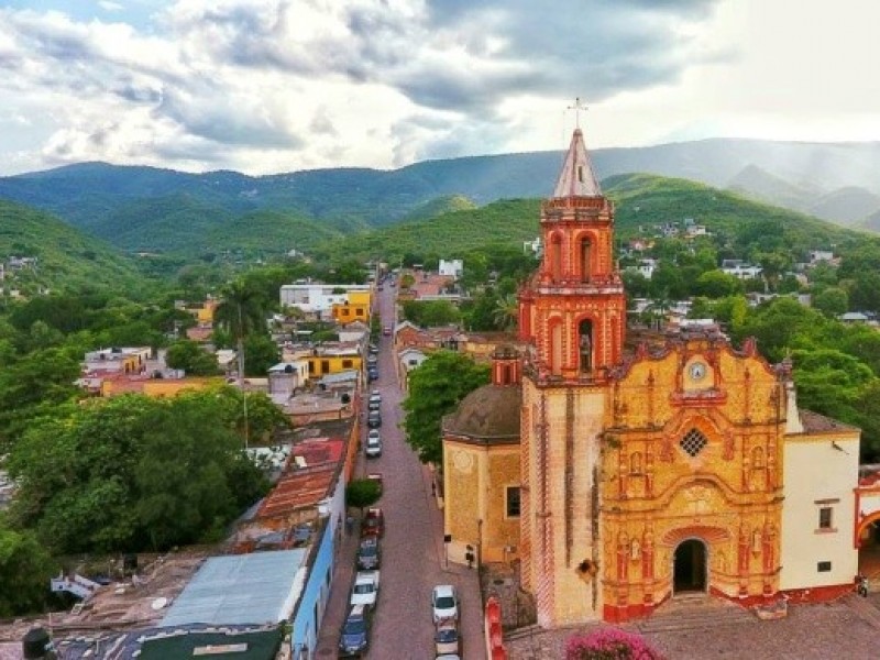 Anuncian programa de créditos para negocios en Jalpan