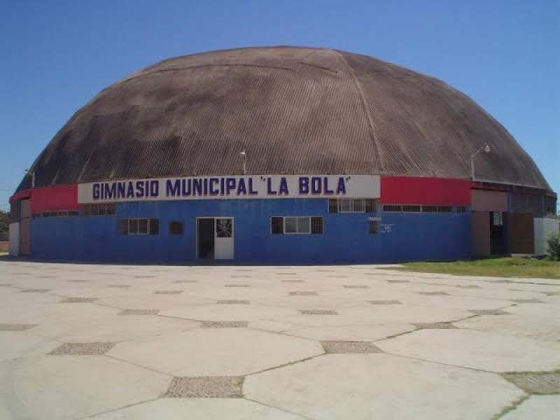 Anuncian remodelación del gimnasio municipal “La Bola” en Salvador Alvarado