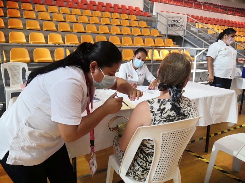 Anuncian segunda dosis de vacunación para 50-59 años en Veracruz