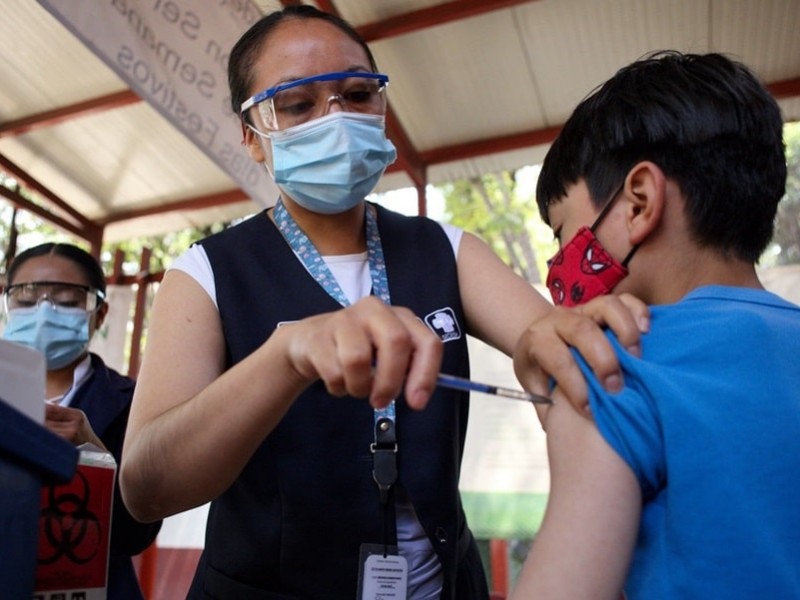 Anuncian vacunación a adolescentes de 12-14 años en el Mayo