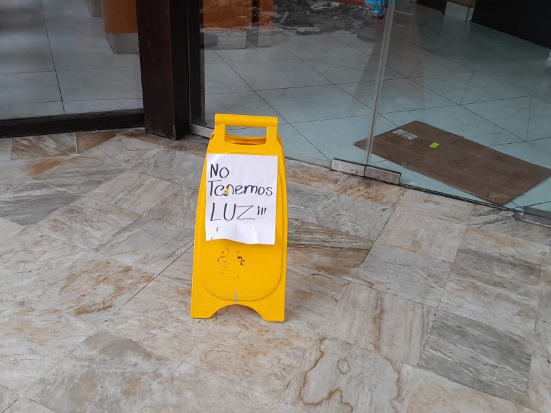 Apagón deja sin luz varias horas al Centro Histórico de Veracruz