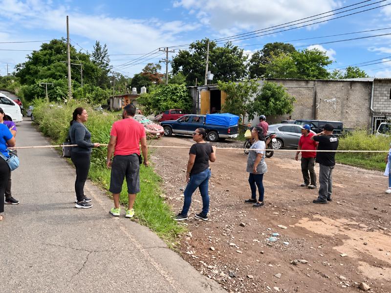 Apagones desatan bloqueo en carretera Tepic-Bellavista