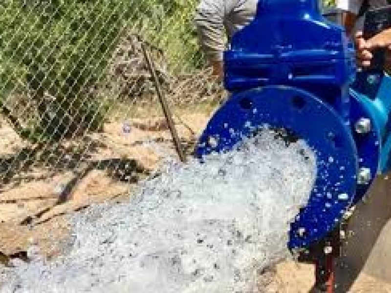 Apagones retrasan el suministro de agua potable en La Paz