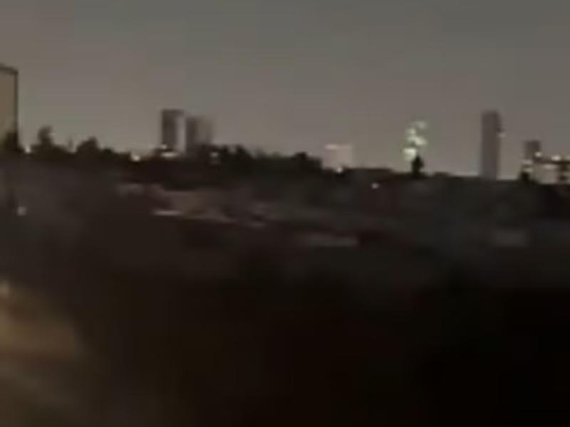 Apagón sorprende a residentes de Lomas de Angelópolis en Puebla