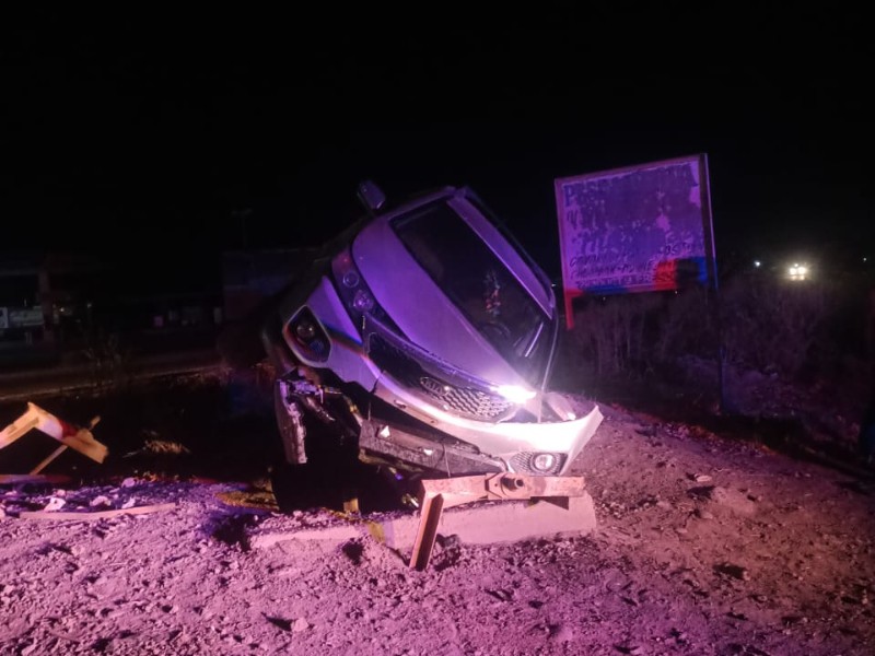 Aparatoso accidente camino a Las Glorias deja solo daños materiales