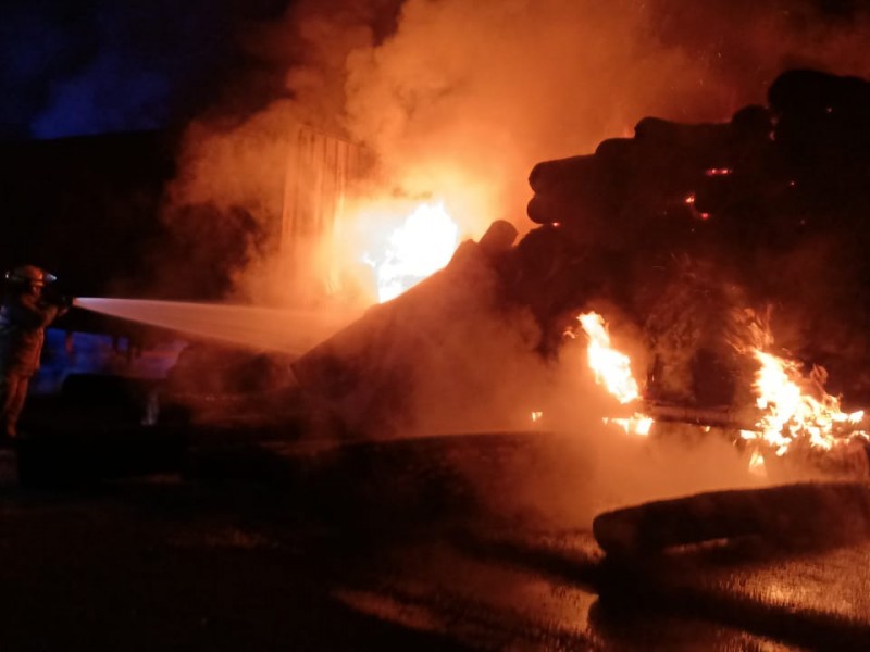 Aparatoso accidente en autopista GDL-Colima deja un lesionado