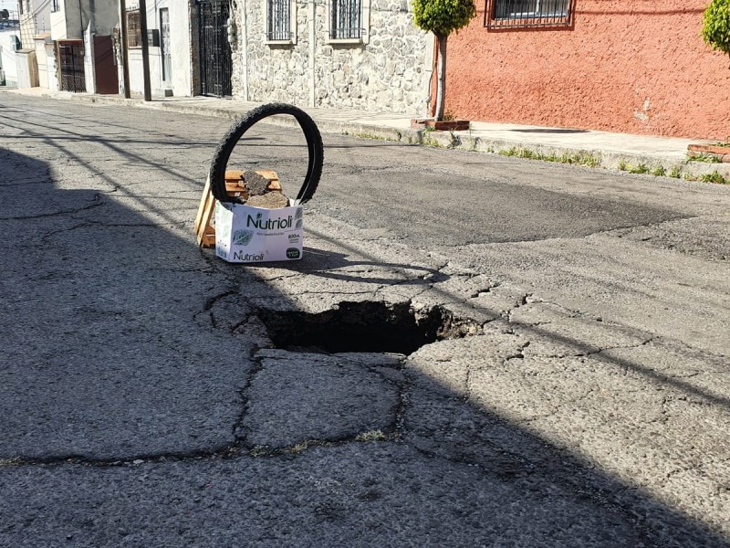 Aparece hundimiento en el Barrio de Los Remedios