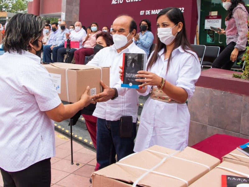 Aperturan bibliotecas en Poza Rica