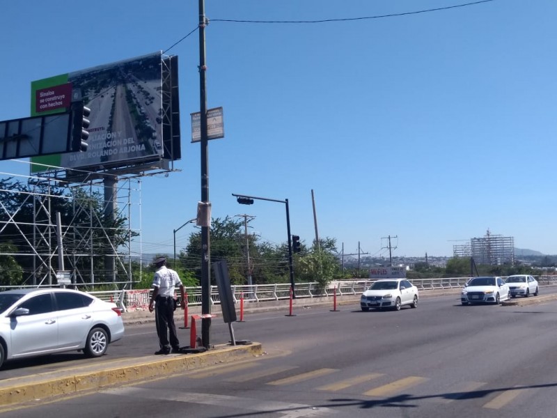 Aperturan carril sur-norte en Rolando Arjona