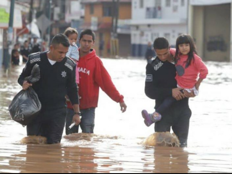 Aperturan centro de acopio para damnificados por inundaciones