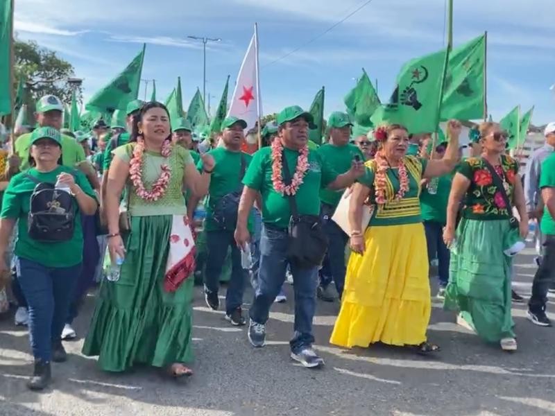 Asamblea de Pueblos marcha en Tehuantepec para exigir justicia por Beto Pazos