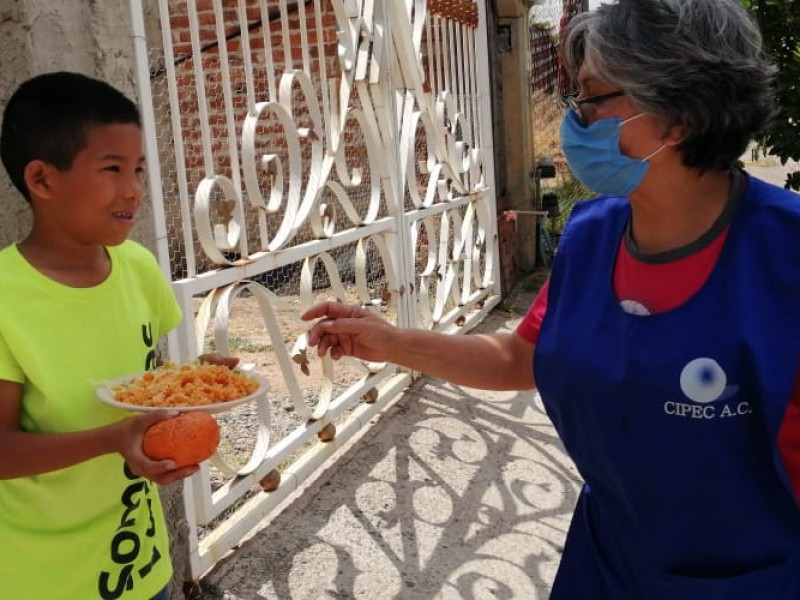 Apimex acerca alimentos a personas con necesidad