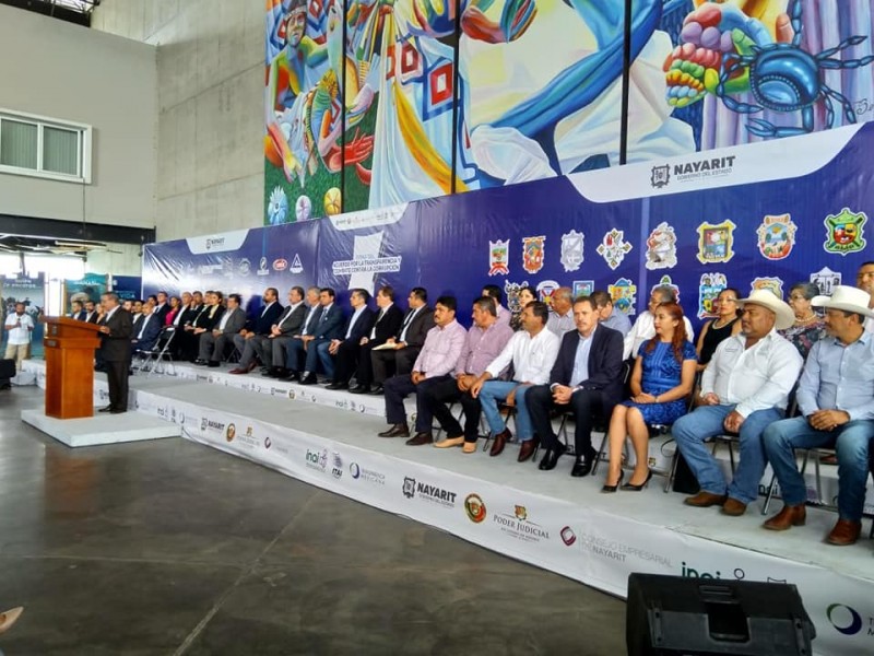 Aplaude sector empresarial firma de convenio