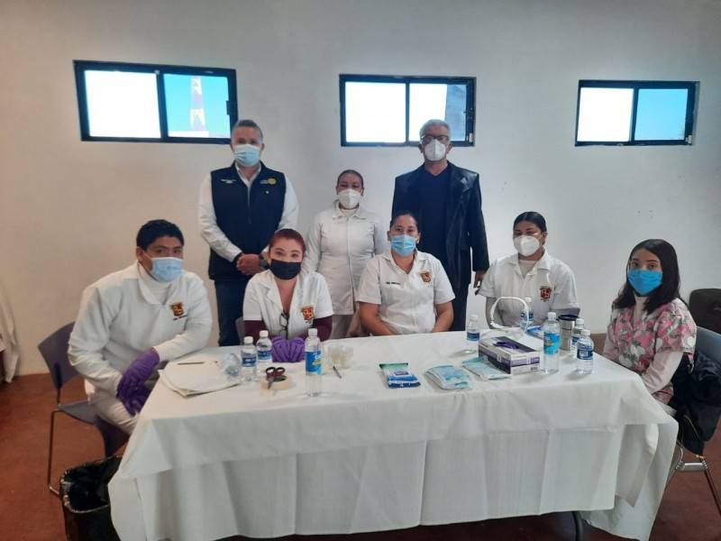 Aplican estudios médicos a niños Club Rotario Nogales Industrial