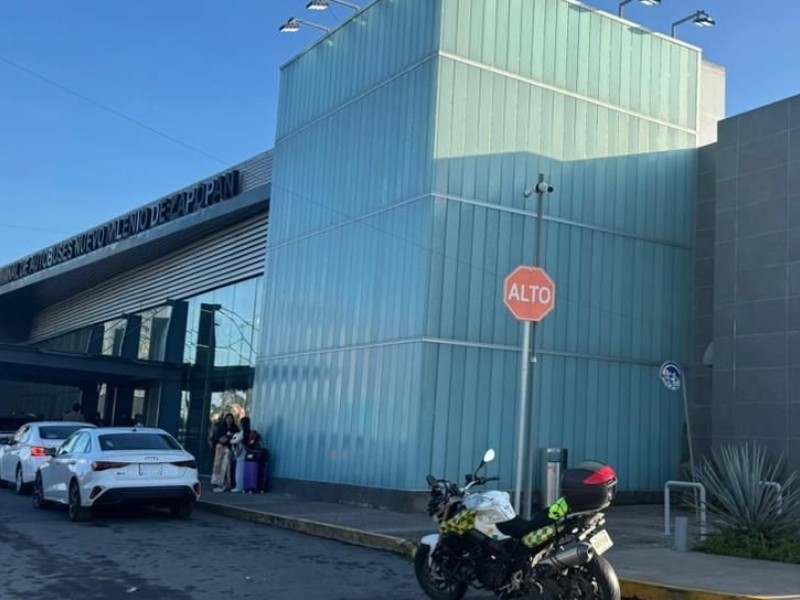 Aplican más de 2 mil infracciones en operativos de centrales camioneras