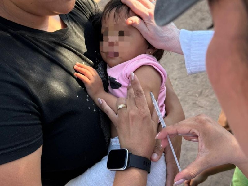 Aplican más de mil dosis contra sarampión en Juan José Ríos